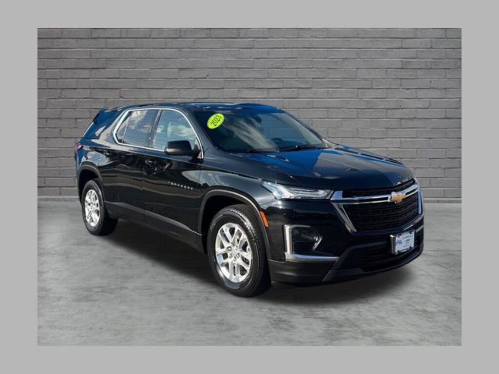 Used 2023 Chevrolet Traverse LS SUV