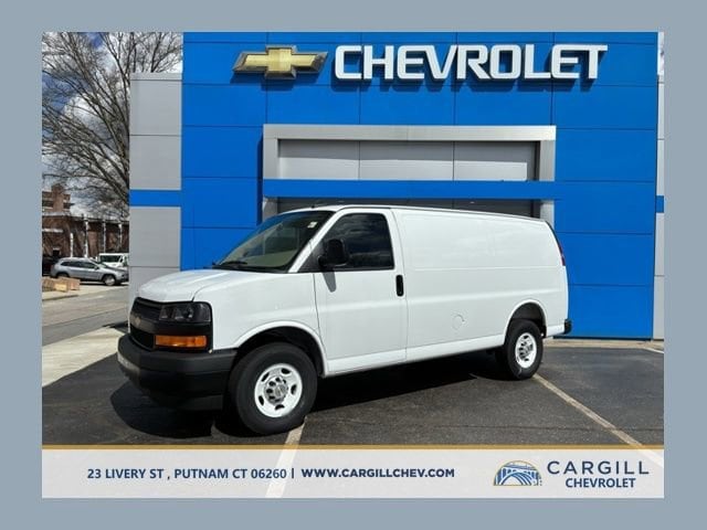 2025 Chevrolet Express 2500 Work Van HD's photo