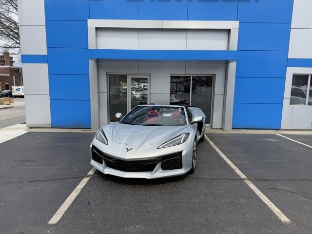 Used 2024 Chevrolet Corvette 3LZ with VIN 1G1YF3D36R5603129 for sale in Putnam, CT