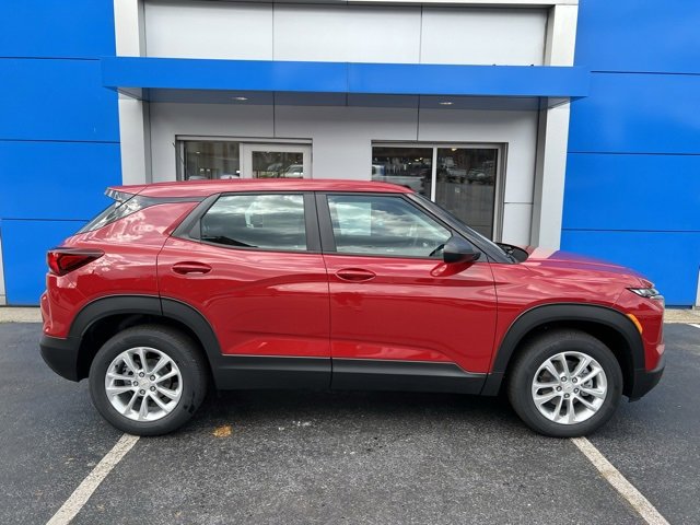 2026 Chevrolet Trailblazer LS photo 3