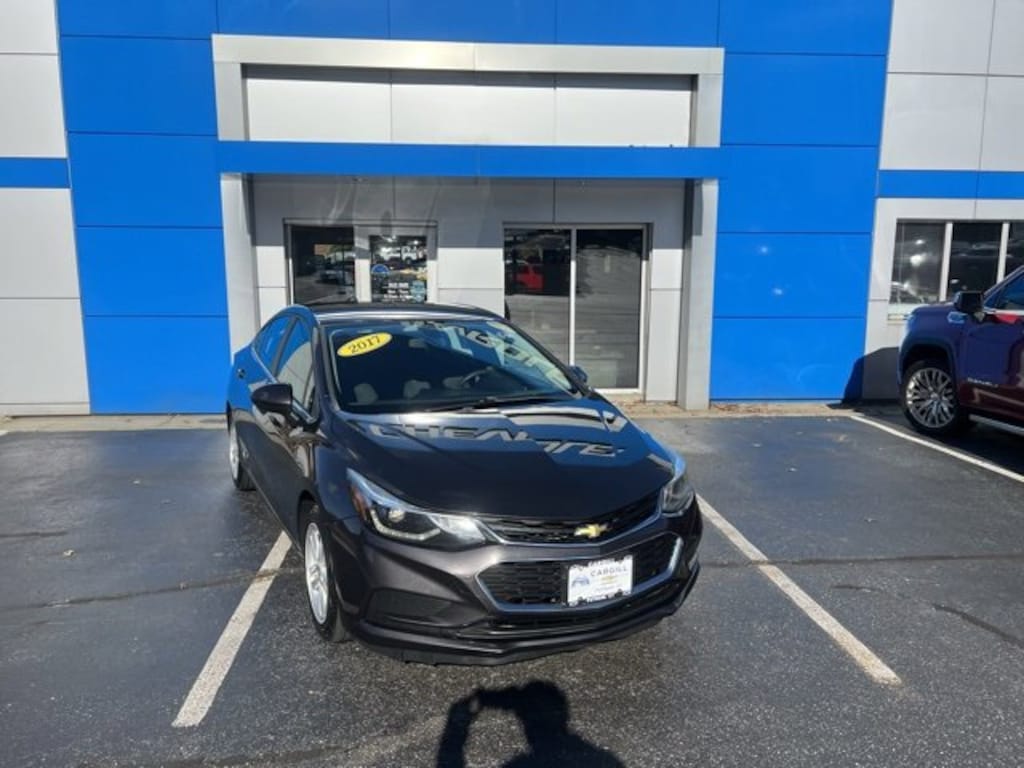 Used 2017 Chevrolet Cruze LT Car