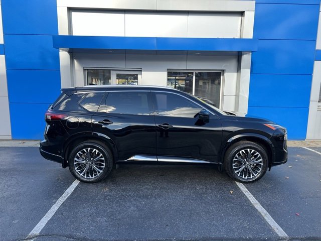 2024 Nissan Rogue Platinum photo 3