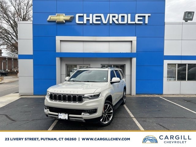 2022 Jeep Wagoneer Series II's photo