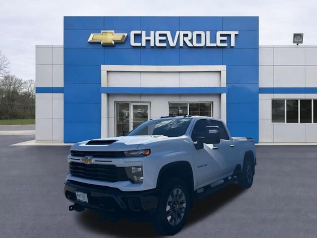 Used 2024 Chevrolet Silverado 2500 HD Custom Truck