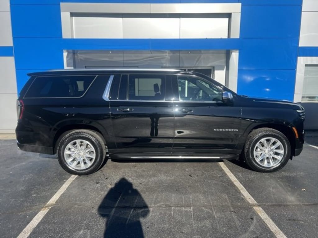 Used 2025 Chevrolet Suburban Premier SUV