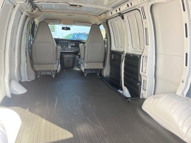 2026 Chevrolet Express Cargo Work Van - Photo 22