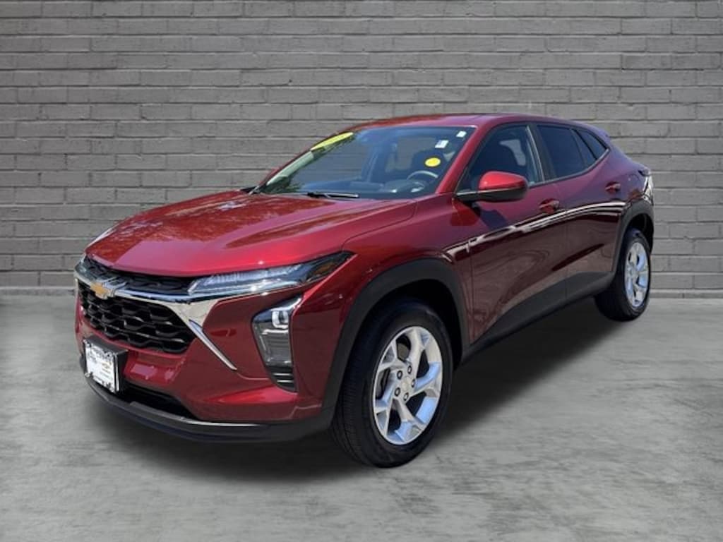 Used 2025 Chevrolet Trax LS SUV