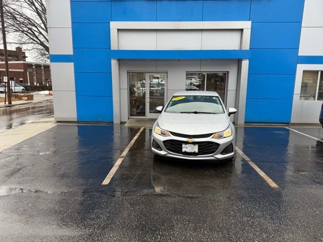 Used 2019 Chevrolet Cruze LS with VIN 3G1BC6SM1KS610609 for sale in Putnam, CT