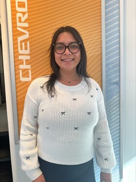 Staff member Dianna Irizarry from ID_28da237ac8b0