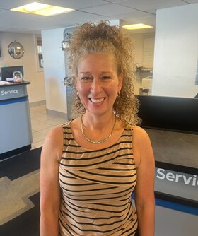 Staff member Cherylanne Carignan from ID_28da237ac8b0