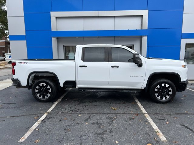 2020 Chevrolet Silverado 2500HD Custom photo 4