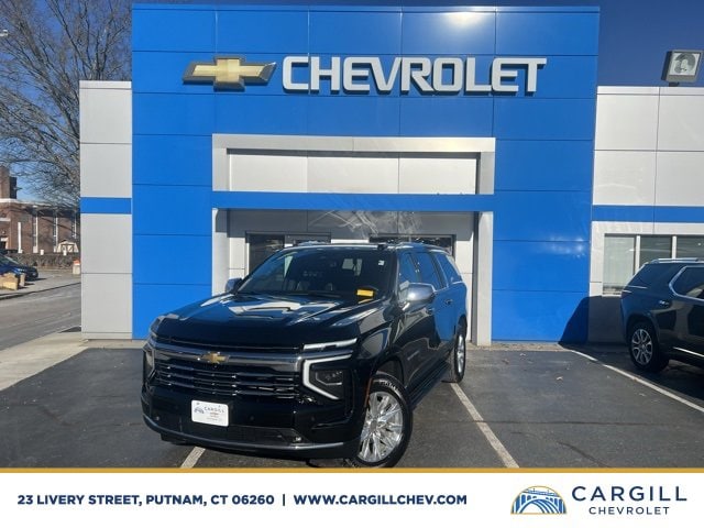 2025 Chevrolet Suburban Premier's photo