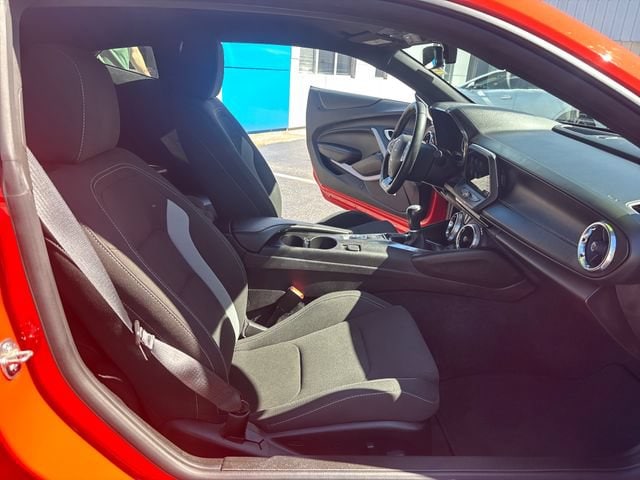 2019 Chevrolet Camaro 1LT - Photo 21