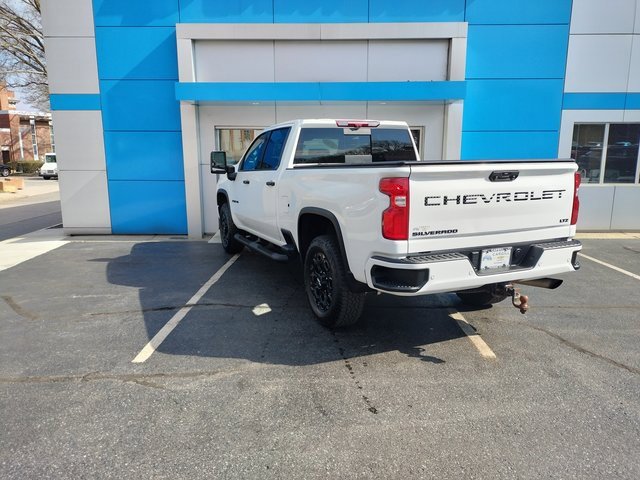2023 Chevrolet Silverado 2500HD LTZ photo 4