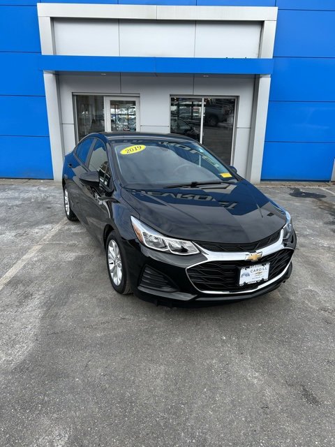 Used 2019 Chevrolet Cruze LS with VIN 1G1BC5SM3K7123890 for sale in Putnam, CT