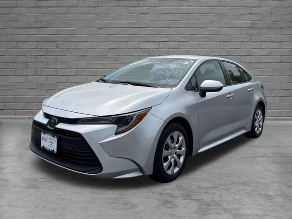Used 2024 Toyota Corolla LE