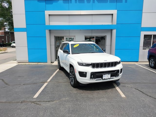 2023 Jeep Grand Cherokee Overland photo 3