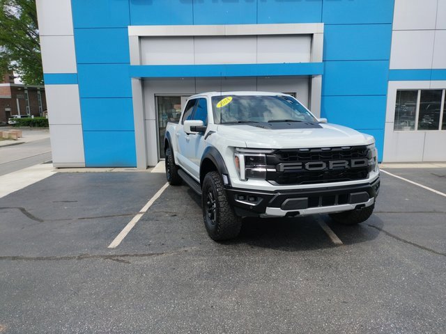 2024 Ford F-150 Raptor photo 3
