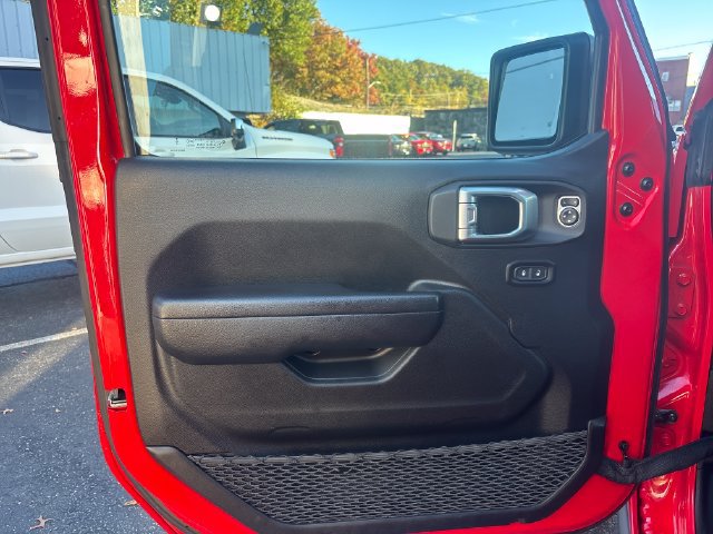 2023 Jeep Wrangler 4xe Willys 4XE - Photo 13