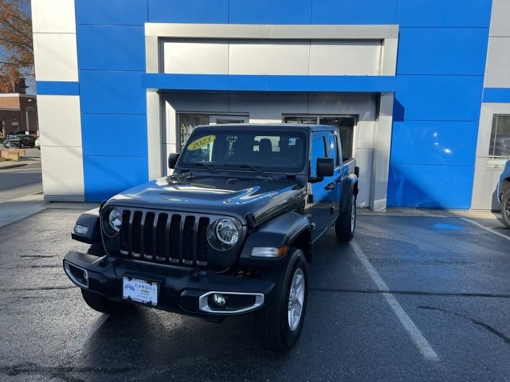 Used 2023 Jeep Gladiator Sport S