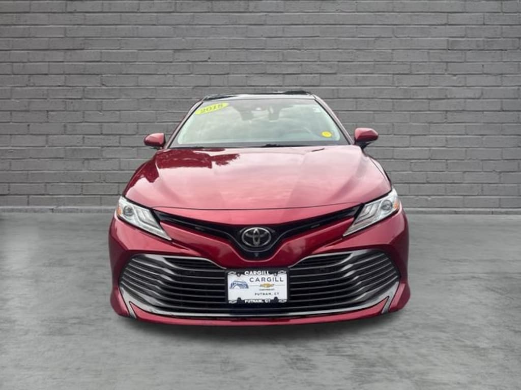 Used 2018 Toyota Camry XLE V6 Sedan