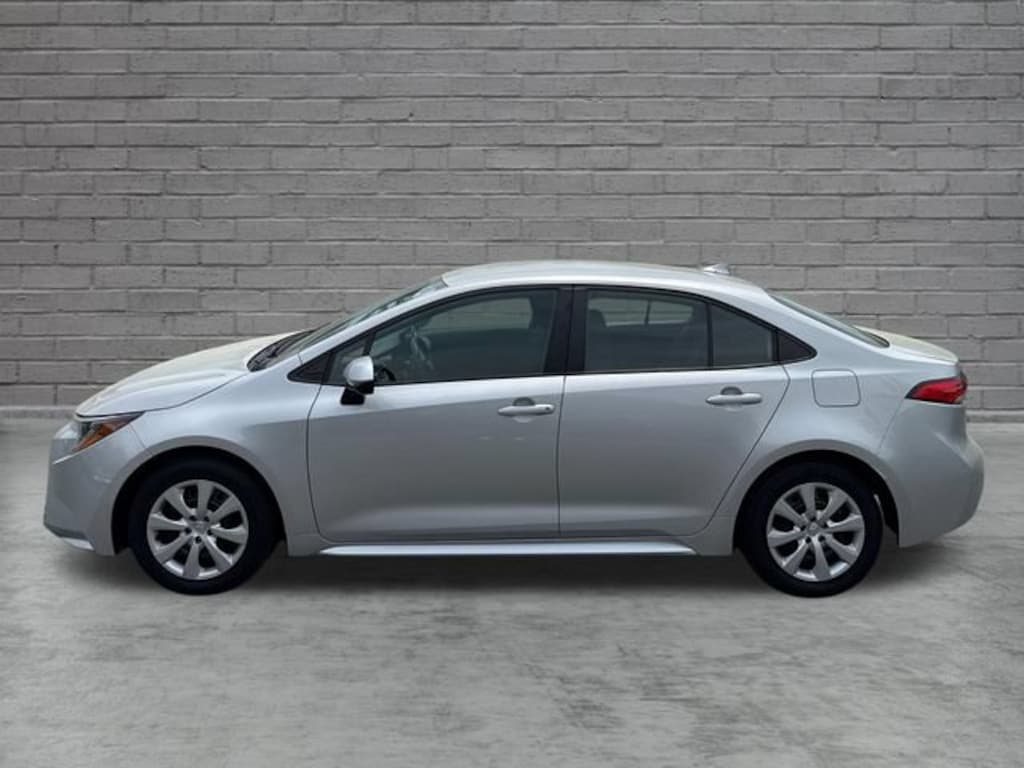 Used 2024 Toyota Corolla LE