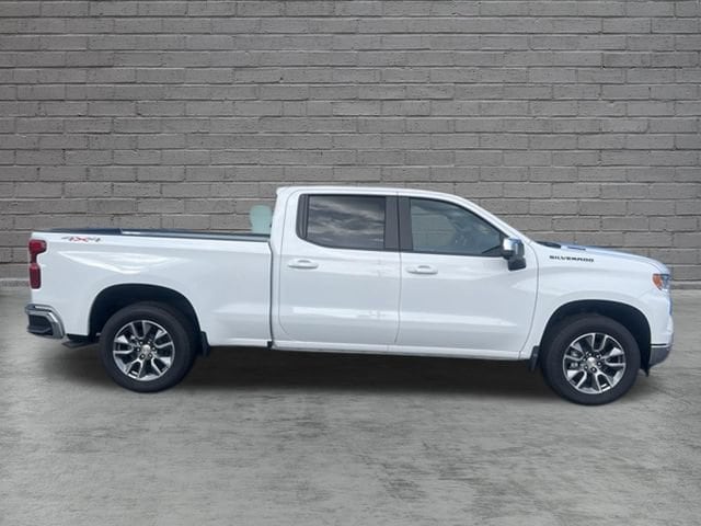 2026 Chevrolet Silverado 1500 LT - Photo 4