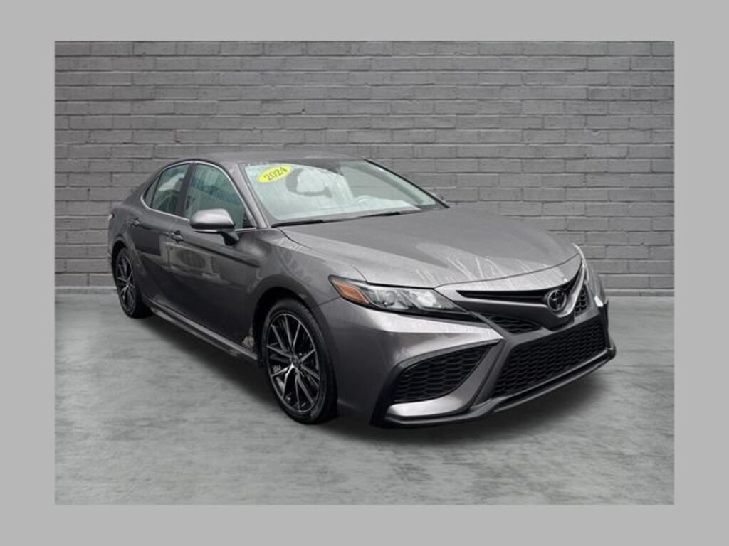 Used 2024 Toyota Camry SE Sedan