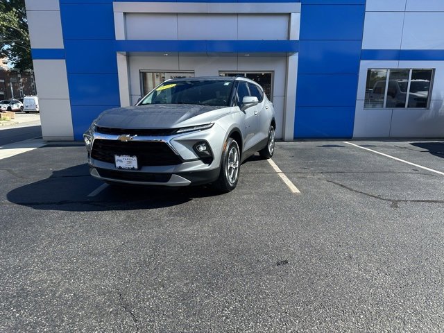 2023 Chevrolet Blazer 3LT photo 2