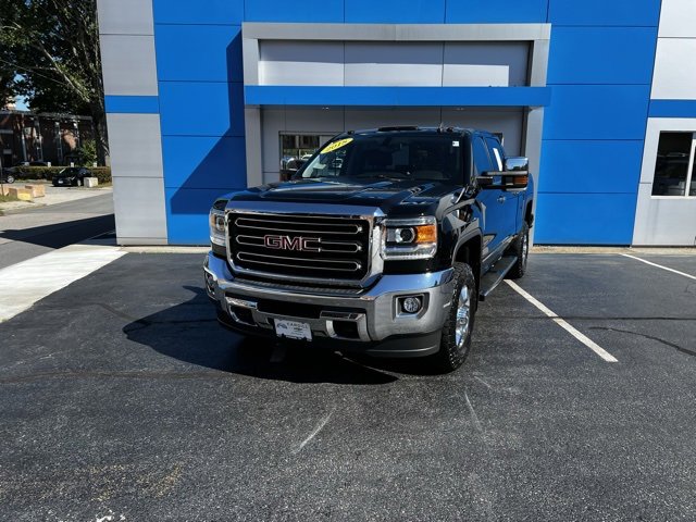 Used 2018 GMC Sierra 2500HD SLT with VIN 1GT12TEG0JF112401 for sale in Putnam, CT