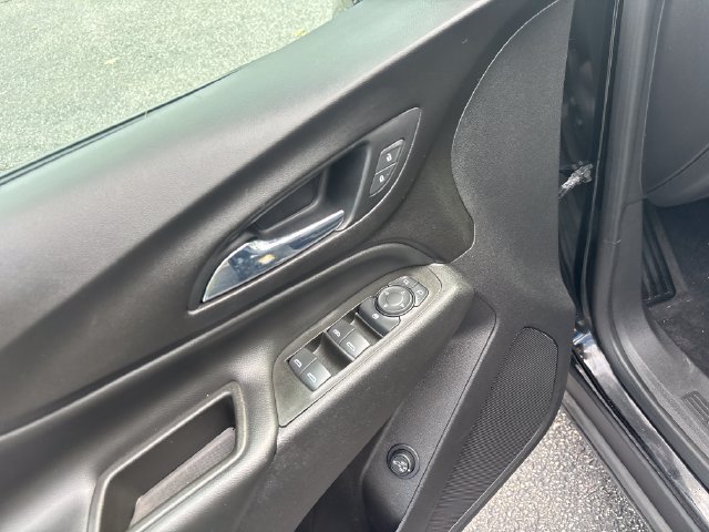 2021 Chevrolet Equinox LT - Photo 13