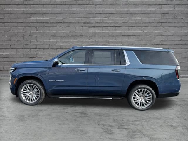 2025 Chevrolet Suburban Premier - Photo 5