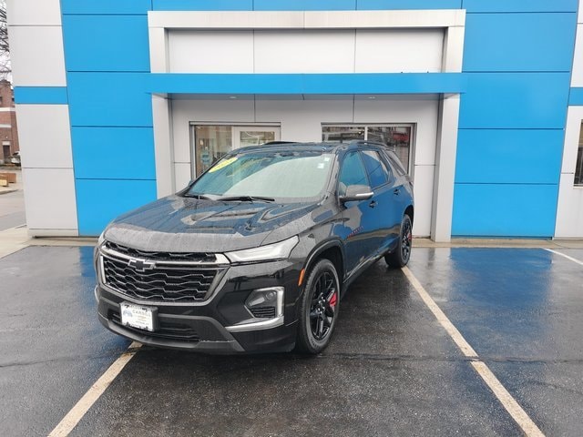 Used 2023 Chevrolet Traverse Premier with VIN 1GNEVKKW2PJ219994 for sale in Putnam, CT