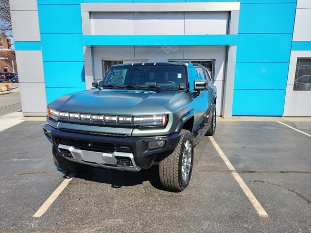 Used 2024 GMC HUMMER EV 3X with VIN 1GKB0RDC0RU102605 for sale in Putnam, CT