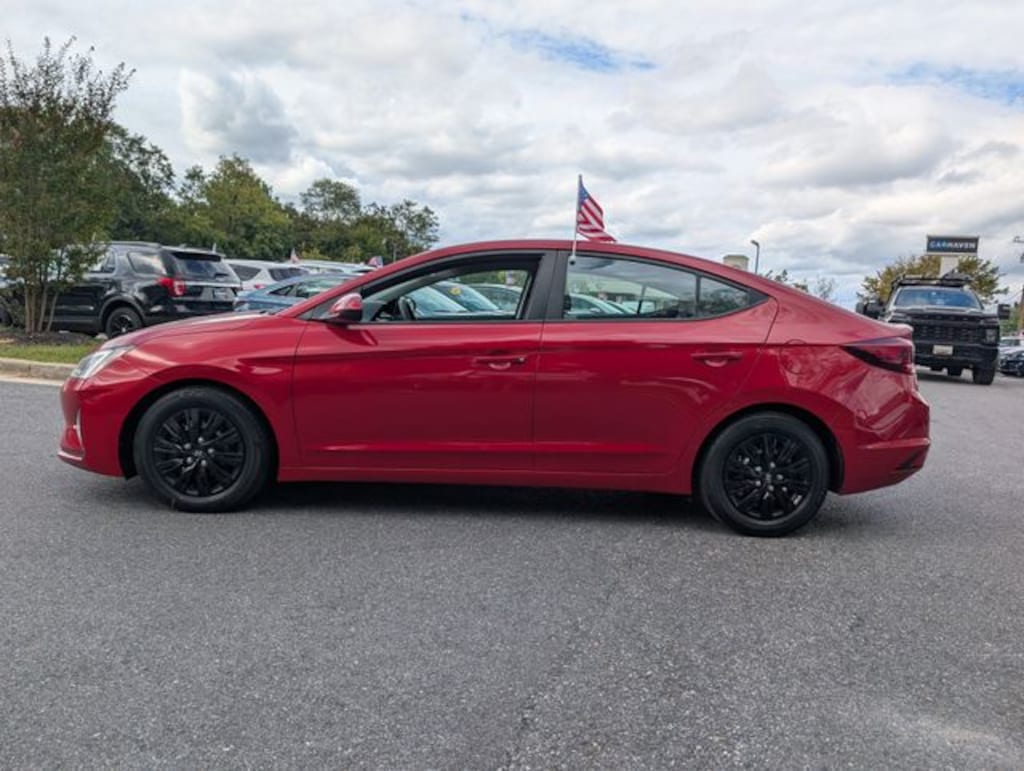 Used 2019 Hyundai Elantra SE Sedan