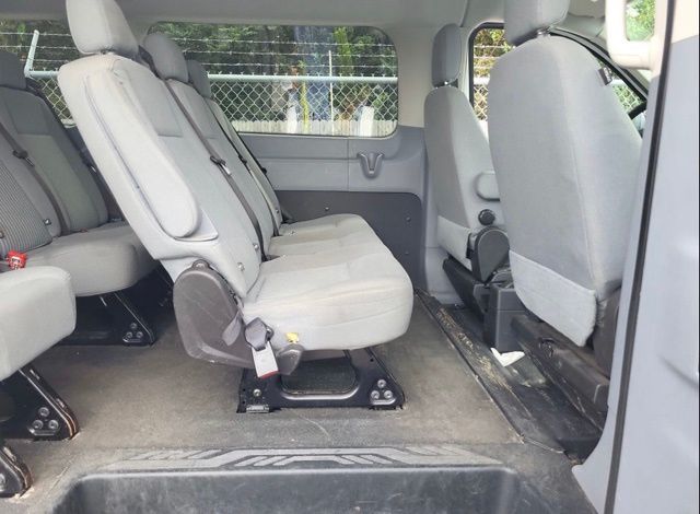 2015 Ford Transit Van photo 4