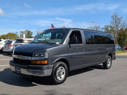2016 Chevrolet Express 3500 LT w/1LT Van Extended Passenger Van