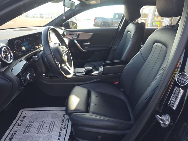 2022 Mercedes Benz A 220 4MATIC photo 2