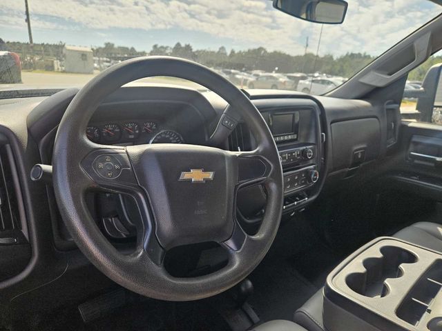 2015 Chevrolet Silverado 3500HD photo 4