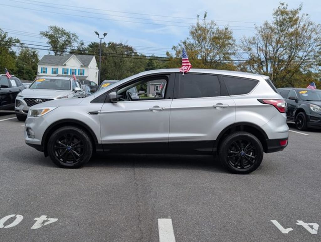 Used 2017 Ford Escape SE SUV