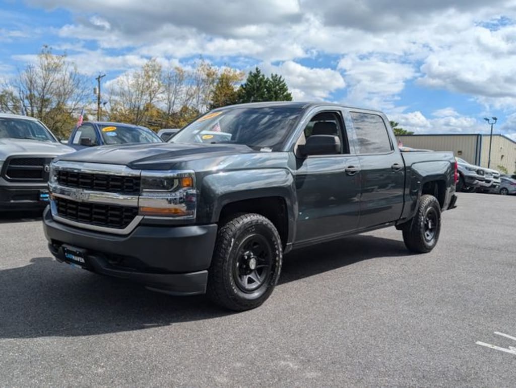 Used 2017 Chevrolet Silverado 1500  Truck Crew Cab