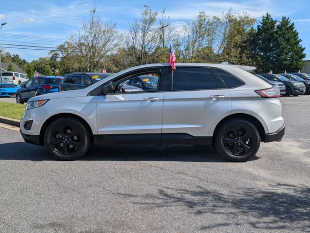 Used 2018 Ford Edge SE SUV