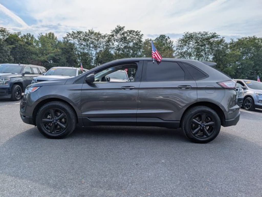 Used 2017 Ford Edge SE SUV
