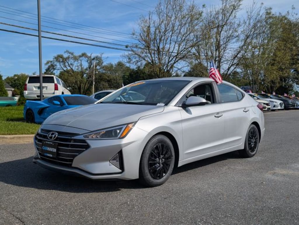 Used 2019 Hyundai Elantra SE Sedan
