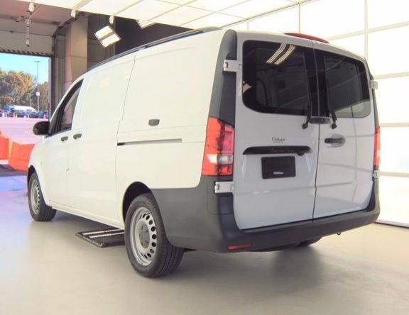 2018 Mercedes Benz Metris photo 3
