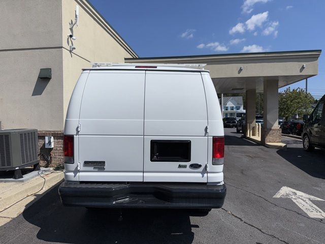 2014 Ford E-350 photo 3