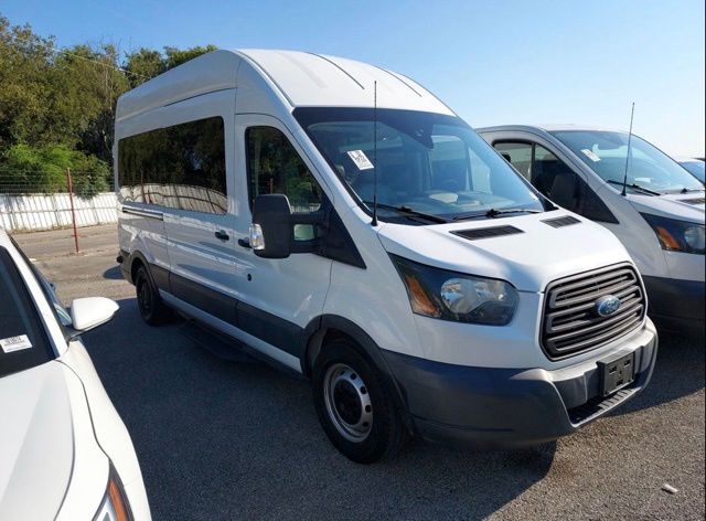2017 Ford Transit photo 2