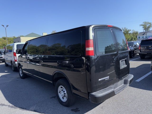 2014 Chevrolet Express 3500 Van photo 4