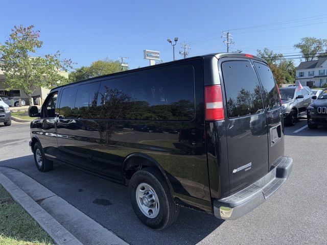 2016 Chevrolet Express LT photo 3