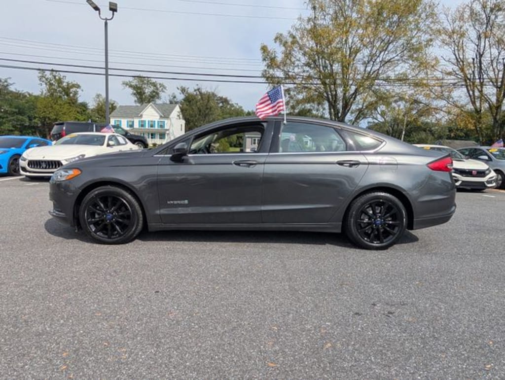 Used 2017 Ford Fusion Hybrid S Sedan